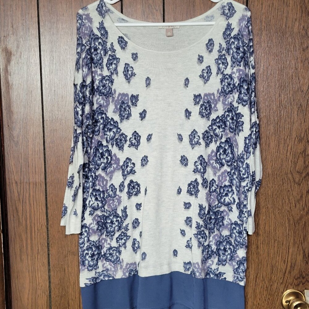 Women’s Floral Knit Top Tunic with Woven Hem – Size XL  3/4 Sleeves lightweight